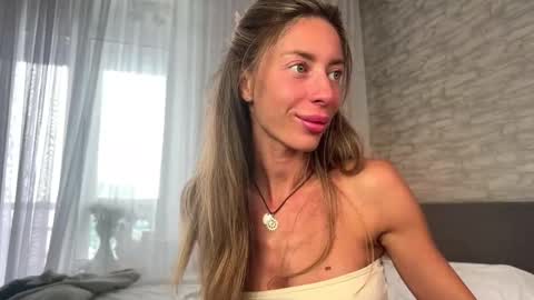 J online show from September 10, 12:49 pm