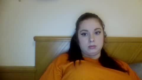 raissa online show from December 6, 1:22 pm