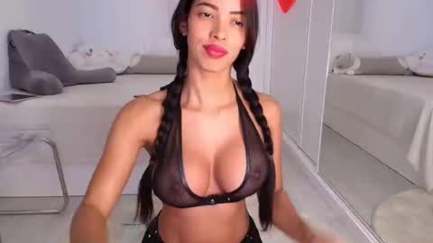 Snapshot of thebluelagoon30 chatting on October 3, 2:41 am valeria online show from October 3, 2:41 am