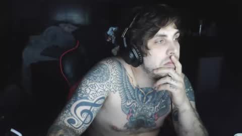 Snapshot of thecolorclear chatting on November 16, 1:44 am thecolorclear online show from November 16, 1:44 am