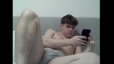 thecuteguy144949 online show from February 28, 8:28 pm