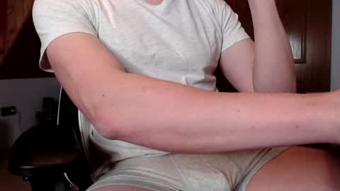 Snapshot of thedome372 chatting on January 26, 6:27 pm thedome372 online show from January 26, 6:27 pm