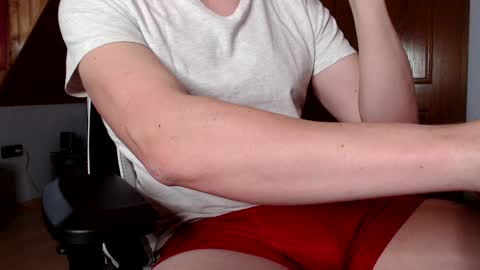 Snapshot of thedome372 chatting on February 1, 2:34 pm thedome372 online show from February 1, 2:34 pm