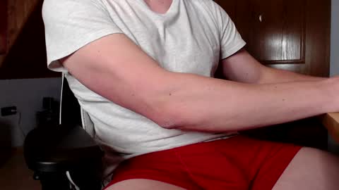 Snapshot of thedome372 chatting on February 3, 5:46 pm thedome372 online show from February 3, 5:46 pm