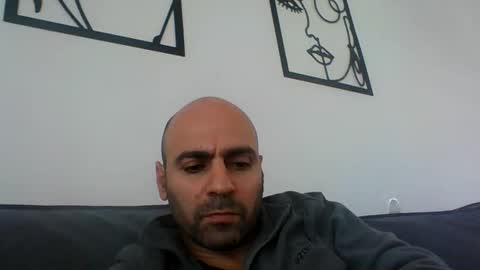 Snapshot of thegame323 chatting on February 13, 10:34 am thegame323 online show from February 13, 10:34 am