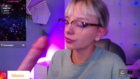 Snapshot of thegodmother_gh chatting on October 31, 3:40 am Peyton online show from October 31, 3:40 am