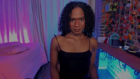 Goldie online show from February 12, 10:10 am