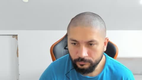 Snapshot of theguardian7 chatting on November 17, 9:37 am theguardian7 online show from November 17, 9:37 am