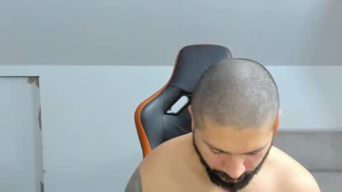 Snapshot of theguardian7 chatting on November 20, 6:24 am theguardian7 online show from November 20, 6:24 am