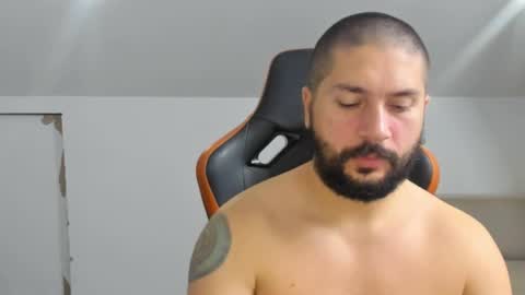 Snapshot of theguardian7 chatting on November 23, 11:26 pm theguardian7 online show from November 23, 11:26 pm