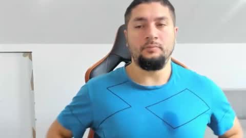 Snapshot of theguardian7 chatting on December 19, 11:28 am theguardian7 online show from December 19, 11:28 am