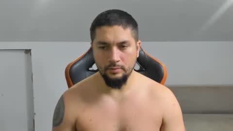 Snapshot of theguardian7 chatting on December 19, 11:34 pm theguardian7 online show from December 19, 11:34 pm