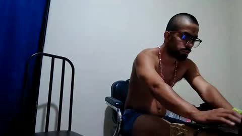 thehousedog online show from November 22, 6:45 am