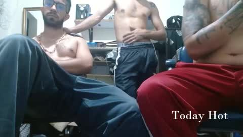 thehousedog online show from February 9, 4:27 am