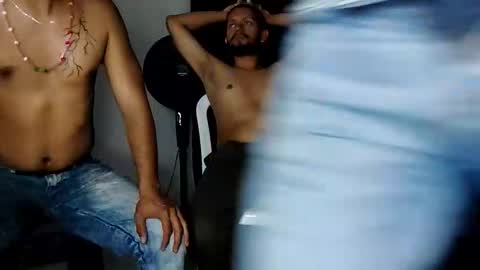 thehousedog online show from March 1, 2:02 am