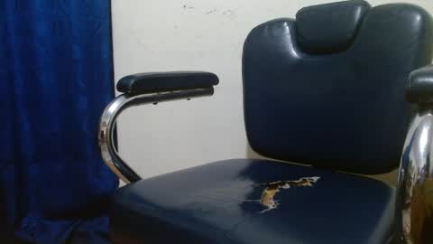 thehousedog online show from April 1, 1:41 pm