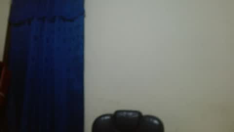 thehousedog online show from April 23, 1:18 am