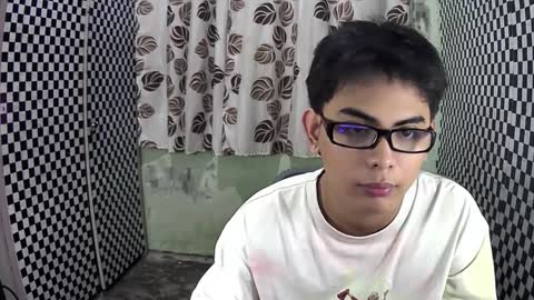 Xerxis online show from December 2, 9:45 am