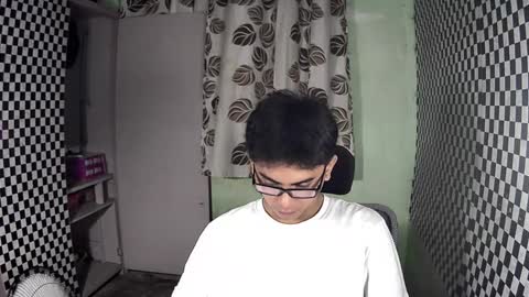 Xerxis online show from December 4, 1:42 pm