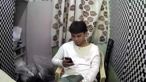 Xerxis online show from February 6, 8:13 pm