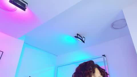 Snapshot of theia_moon_ chatting on January 5, 3:45 pm Theia online show from January 5, 3:45 pm