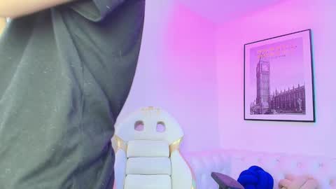 Snapshot of theia_moon_ chatting on January 13, 12:56 pm Theia online show from January 13, 12:56 pm