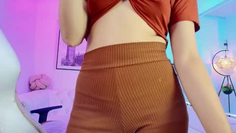 Snapshot of theia_moon_ chatting on January 18, 12:47 pm Theia online show from January 18, 12:47 pm