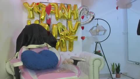 Snapshot of theia_moon_ chatting on February 17, 12:38 pm Theia online show from February 17, 12:38 pm