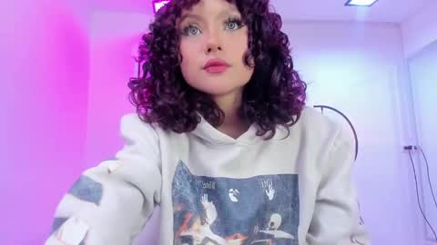 Snapshot of theia_moon_ chatting on March 12, 1:19 pm Theia online show from March 12, 1:19 pm