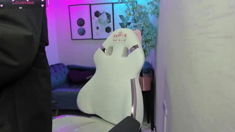 Theia  online show from February 16, 12:34 pm