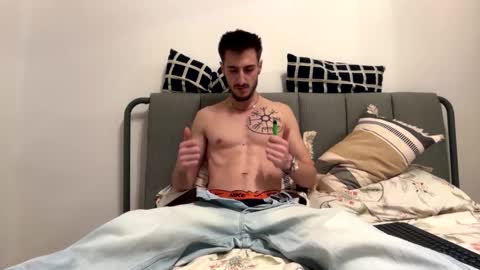 Snapshot of thejoker888 chatting on November 17, 8:03 pm Master Joker online show from November 17, 8:03 pm