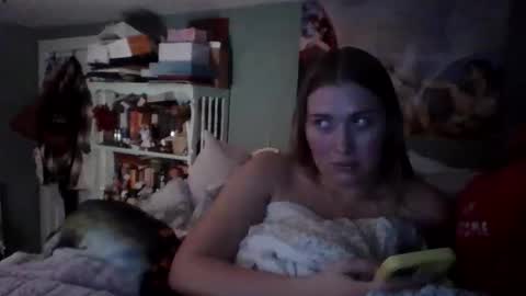 Little Bambii online show from February 5, 2:49 am