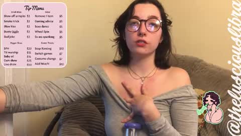 Snapshot of thelusciouslibra chatting on October 19, 10:10 pm thelusciouslibra online show from October 19, 10:10 pm