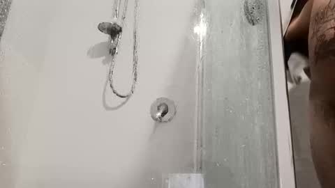 themanyouwant123 online show from October 2, 10:55 am