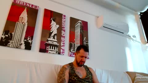 Snapshot of themastercomander chatting on January 19, 12:06 pm Big Alpha Daddy Master online show from January 19, 12:06 pm