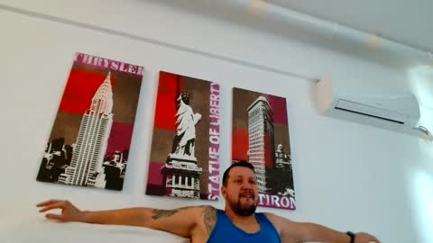 Snapshot of themastercomander chatting on January 22, 10:40 am Big Alpha Daddy Master online show from January 22, 10:40 am