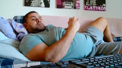 Snapshot of themastercomander chatting on March 5, 1:06 pm Big Alpha Daddy Master online show from March 5, 1:06 pm