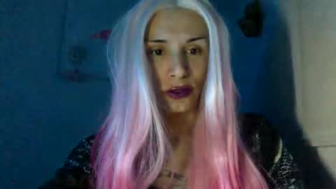 Lucy Lucy online show from December 7, 3:25 am