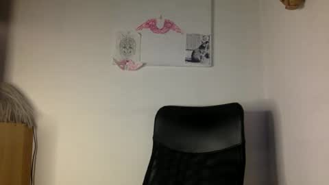 Lucy Lucy online show from December 30, 1:58 am