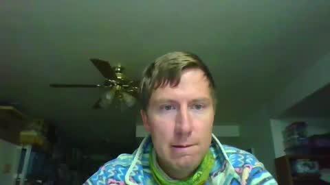 Snapshot of themormonman chatting on December 29, 9:52 pm Daisy and Tim online show from December 29, 9:52 pm