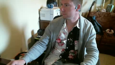 Snapshot of themormonman chatting on February 14, 11:31 pm Daisy and Tim online show from February 14, 11:31 pm