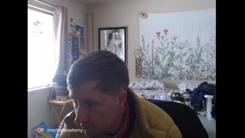 Snapshot of themormonman chatting on February 20, 10:54 pm Daisy and Tim online show from February 20, 10:54 pm