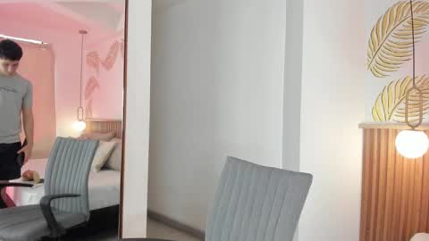 Snapshot of theohawke_ chatting on December 13, 1:55 pm THEO- MATEO online show from December 13, 1:55 pm