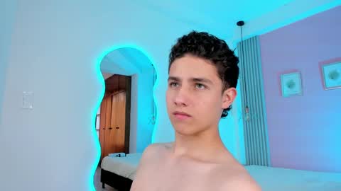 Snapshot of theohawke_ chatting on January 8, 5:05 pm THEO- MATEO online show from January 8, 5:05 pm