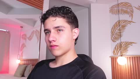 Snapshot of theohawke_ chatting on January 31, 1:45 pm THEO- MATEO online show from January 31, 1:45 pm