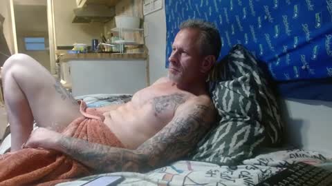 theoneyouwanttwofuck online show from February 26, 1:32 am