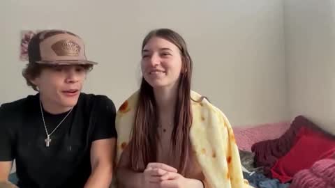 Astrid online show from May 5, 5:43 pm