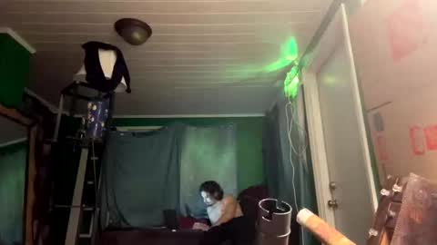 Snapshot of theonlyboi43ver chatting on October 12, 7:18 am theonlyboi43ver online show from October 12, 7:18 am