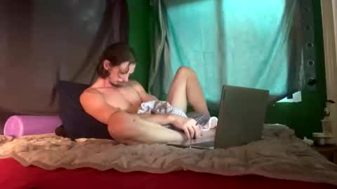 Snapshot of theonlyboi43ver chatting on November 30, 8:57 pm theonlyboi43ver online show from November 30, 8:57 pm