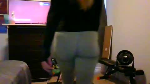 Snapshot of thepeachprincess chatting on January 11, 7:59 pm the peach princess online show from January 11, 7:59 pm